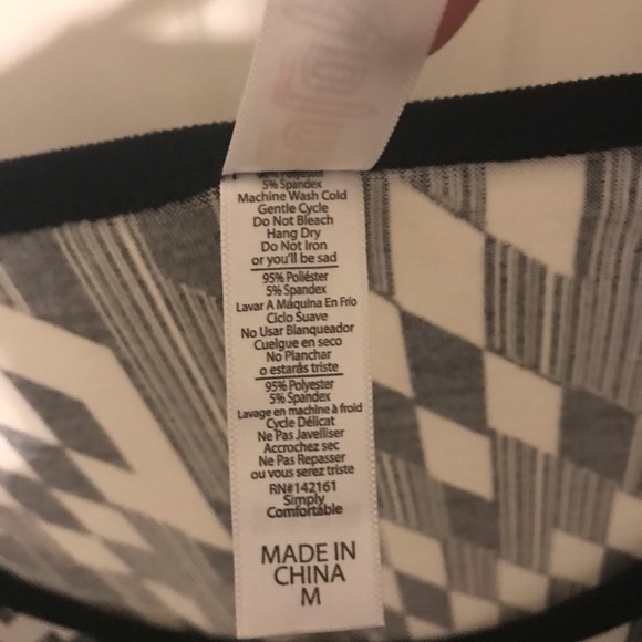 Lularoe Lynnae - Black White Diamond - Medium - Picture 4 of 5